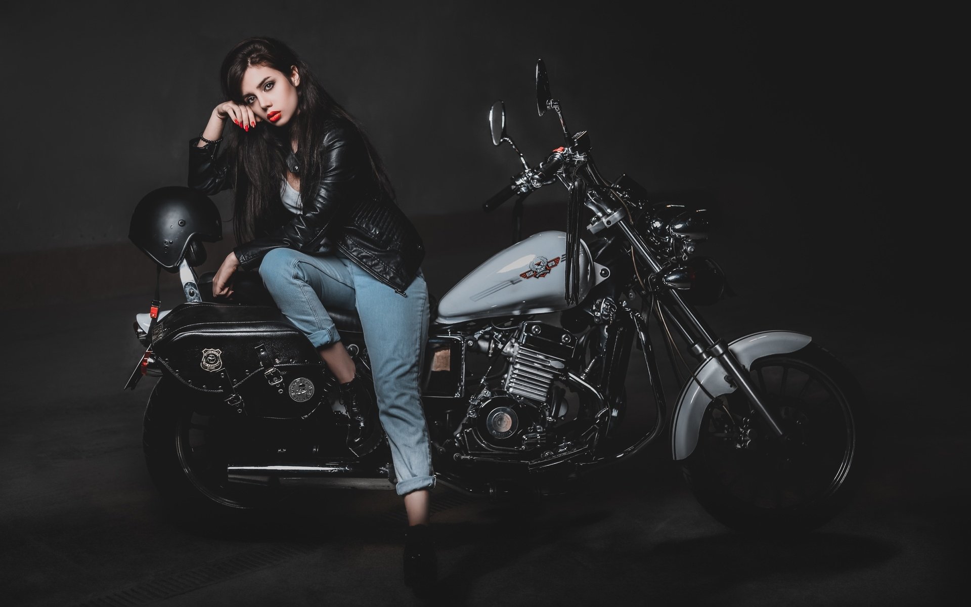 Biker girls: style and drive in Leipzig