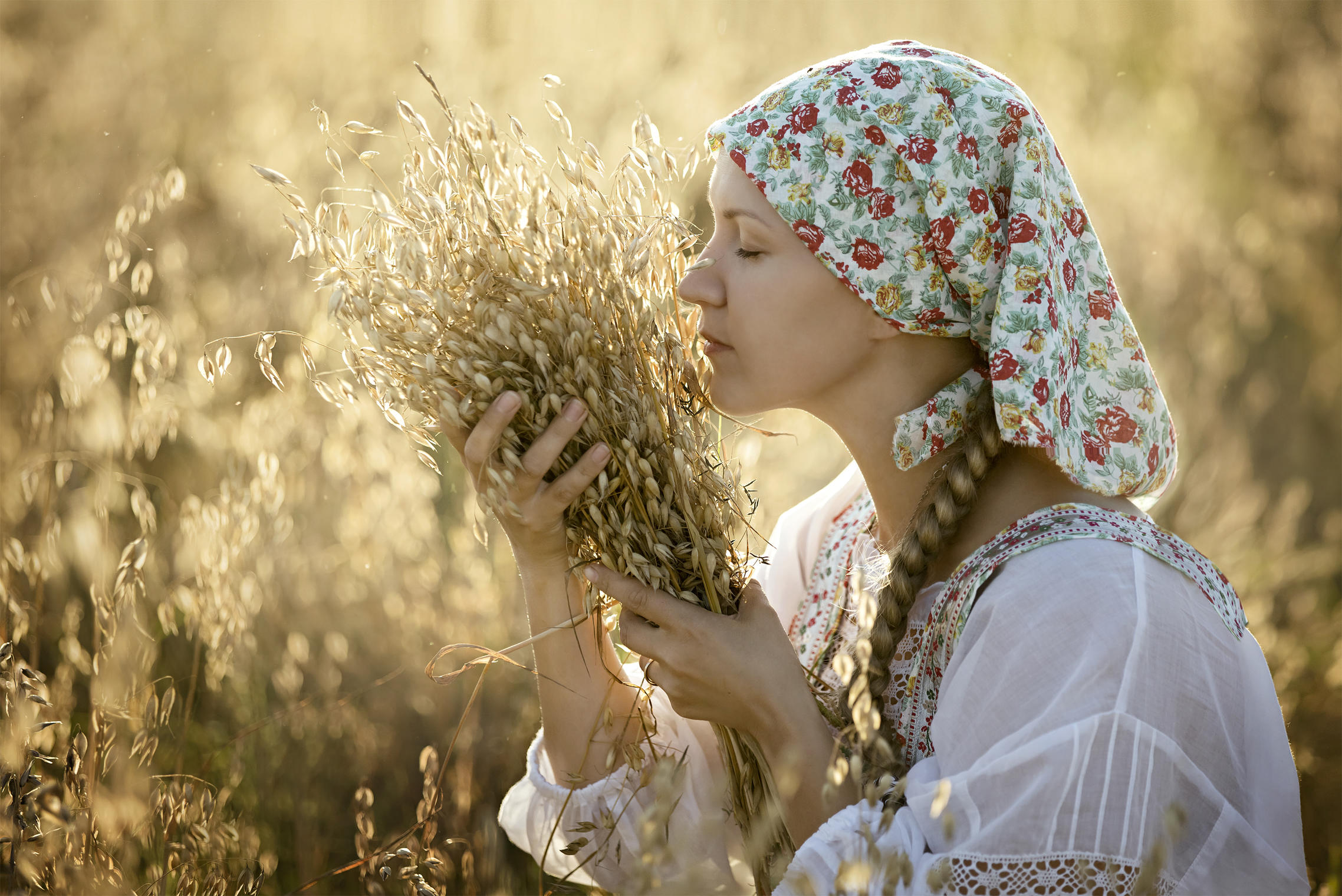 Photo Women in Slavic costumes in Leipzig