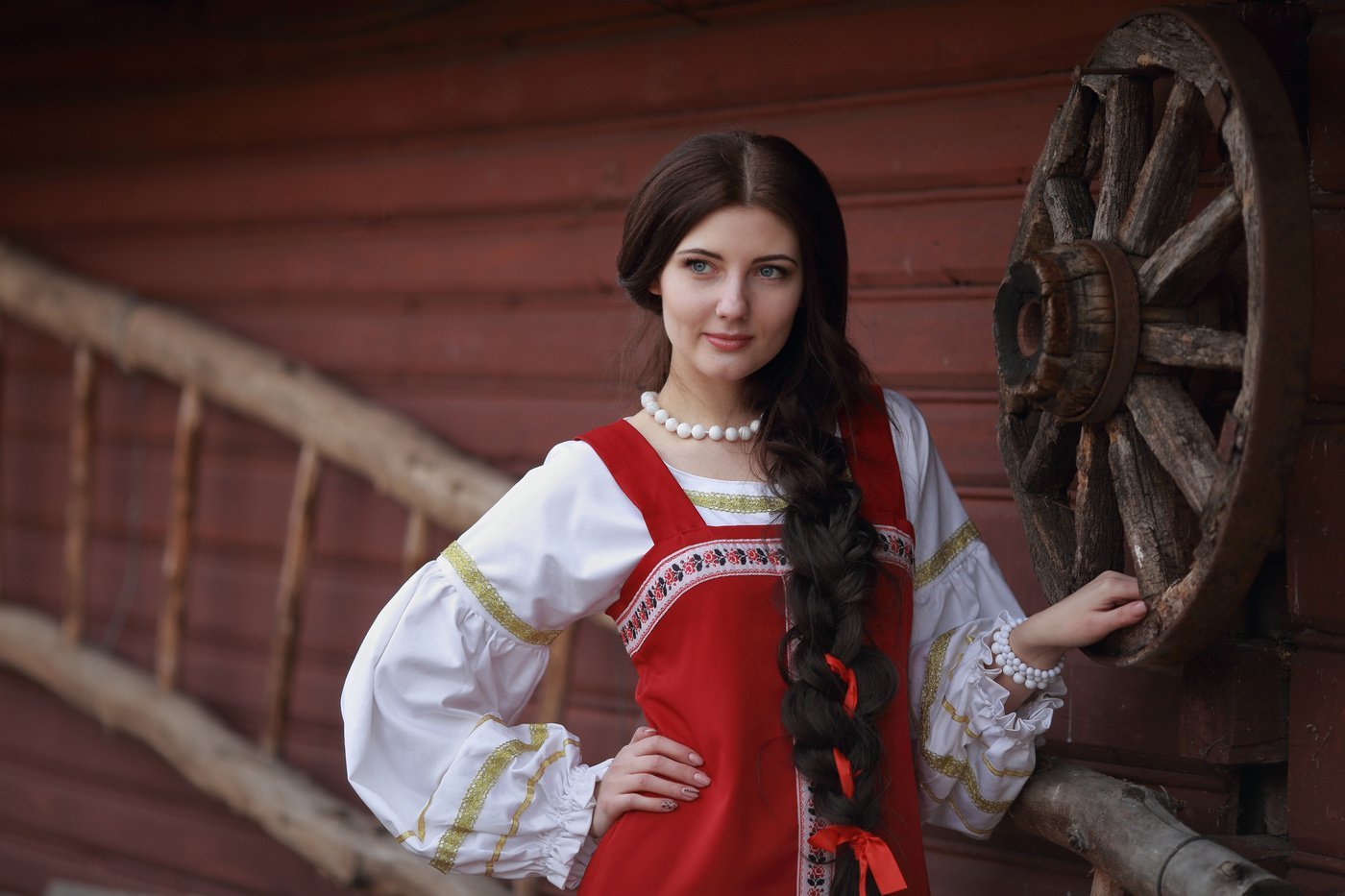 Girls in Slavic costumes in Leipzig