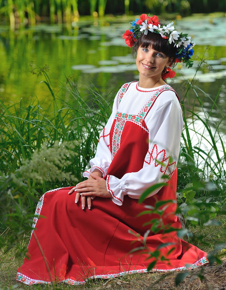 Beautiful girl Girls in Slavic costumes in Leipzig